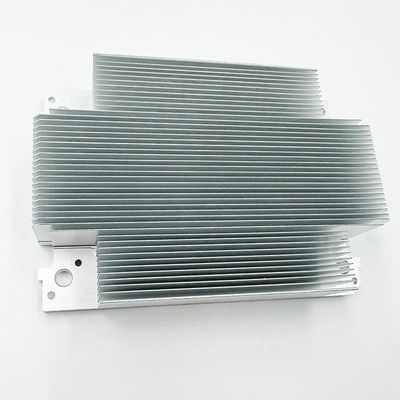 هیت سینک های آلومینیومی قطعات ماشینکاری سفارشی CNC برای حمل و نقل ریلی