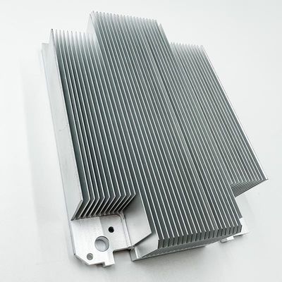 هیت سینک های آلومینیومی قطعات ماشینکاری سفارشی CNC برای حمل و نقل ریلی