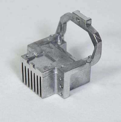 کارخانه ریخته گری آلیاژ آلومینیوم قالب ریخته گری پوسته لنز آلومینیومی ماشینکاری
